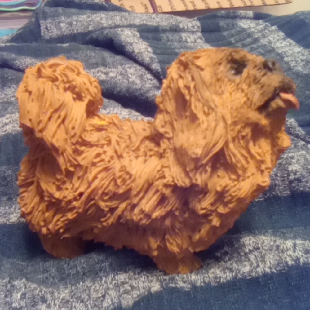 Pekenese Dog sculpture